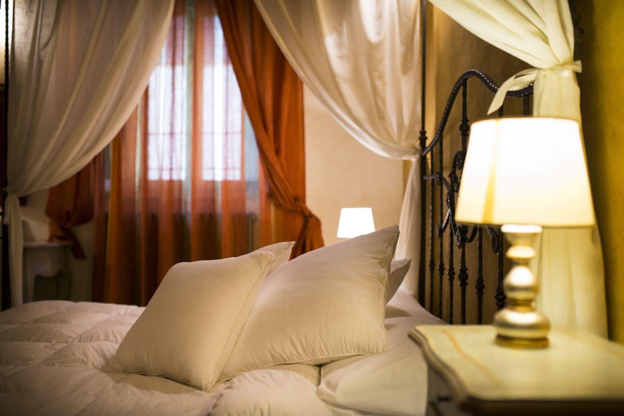 Borgo San Faustino Country Relais And Spa Morrano Exterior photo
